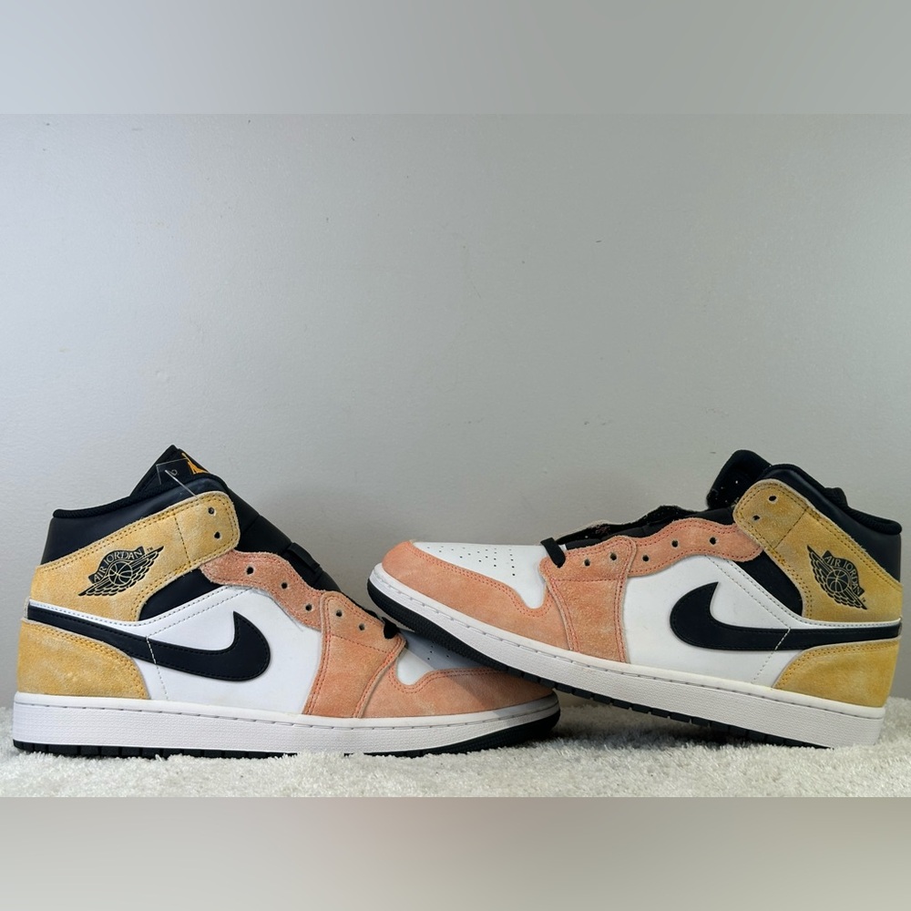 Air Jordan 1 Mid SE